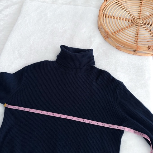 Reformation Luisa Cropped Turtleneck Sweater Navy Blue Cashmere - Picture 10 of 10